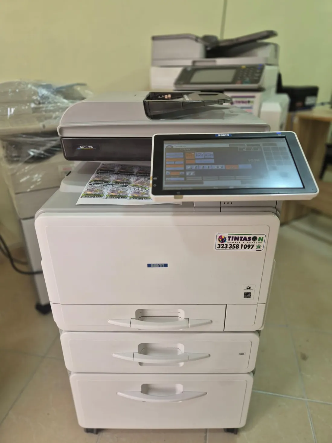 Ricoh MP C306 en el local de Tintason